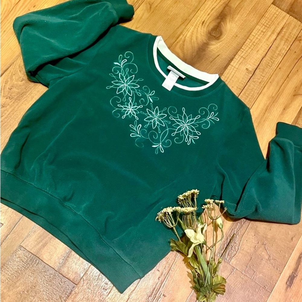 Green Fleece Top By Alfred Dunner. Size PM